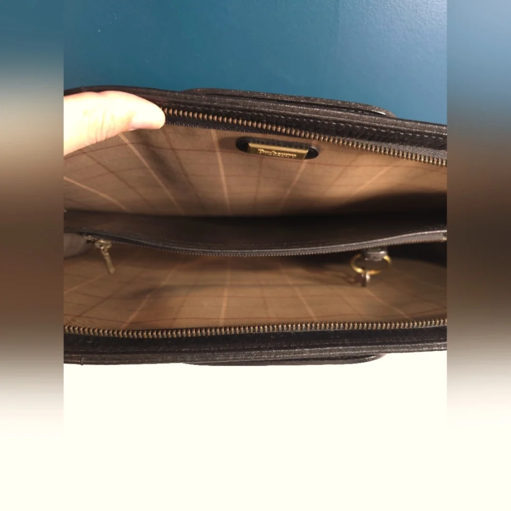 Authentic BURBERRYS of LONDON Leather Briefcase / Portfolio / Satchel
